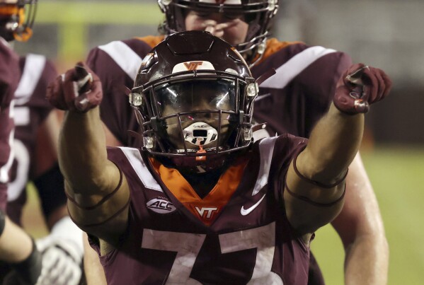Vt discount football news